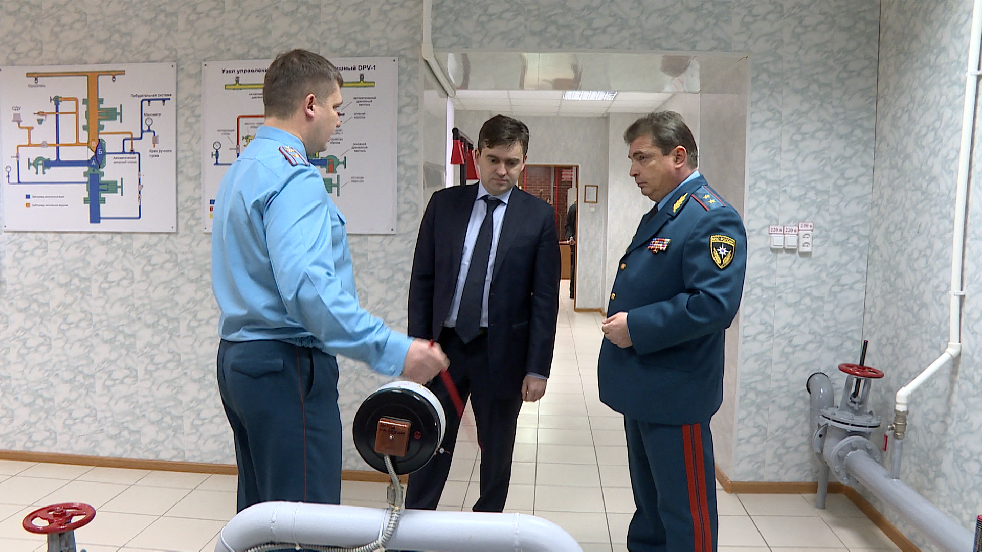 Станислав Воскресенский посетил пожарно-спасательную академию МЧС России 