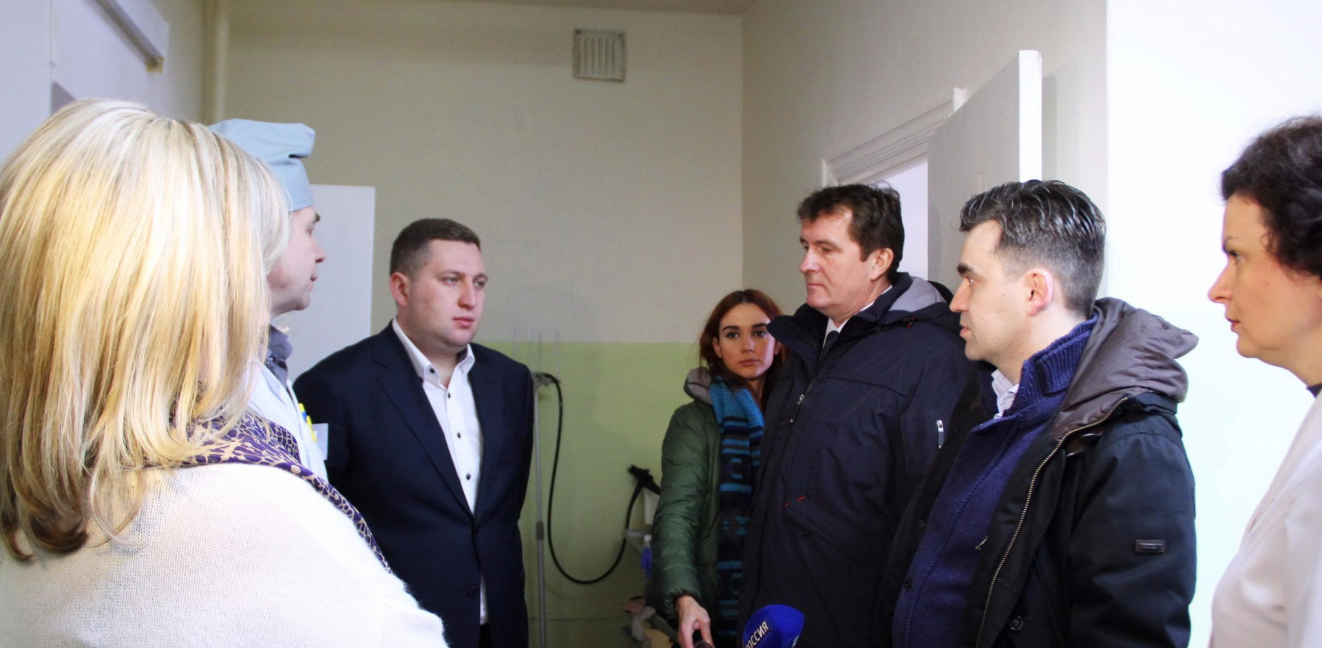 В рамках рабочей поездки в Савинский район глава региона посетил местную поликлинику