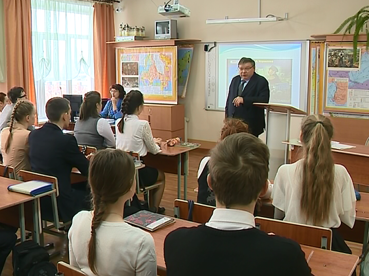 Губернатор Ивановской области выступил в роли школьного учителя