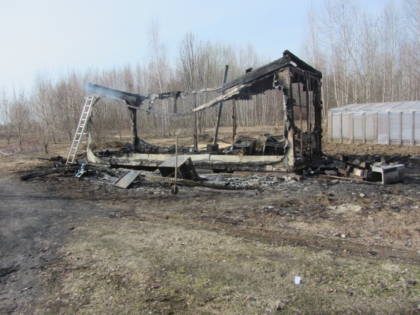 В Ивановской области сгорел строительный вагончик (ФОТО)