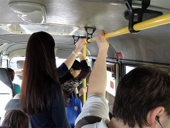В Кохме пассажир автобуса получила травмы