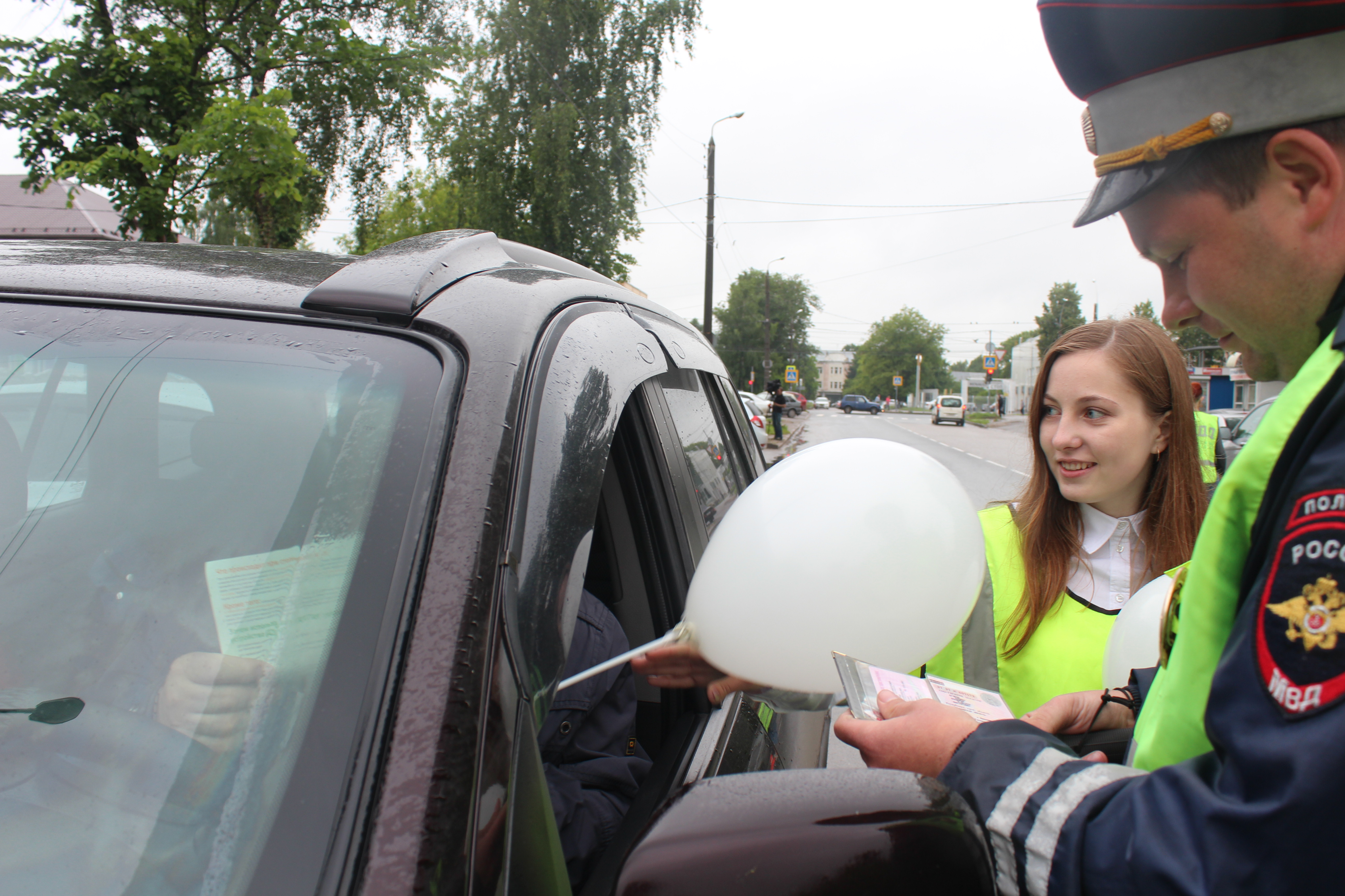 В Иванове привлекли внимание водителей к безопасности перевозки детей