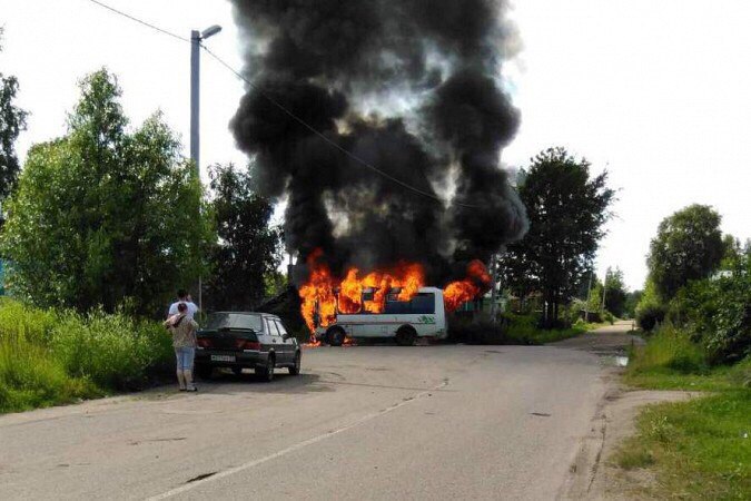 В Кинешме сгорел пассажирский  автобус