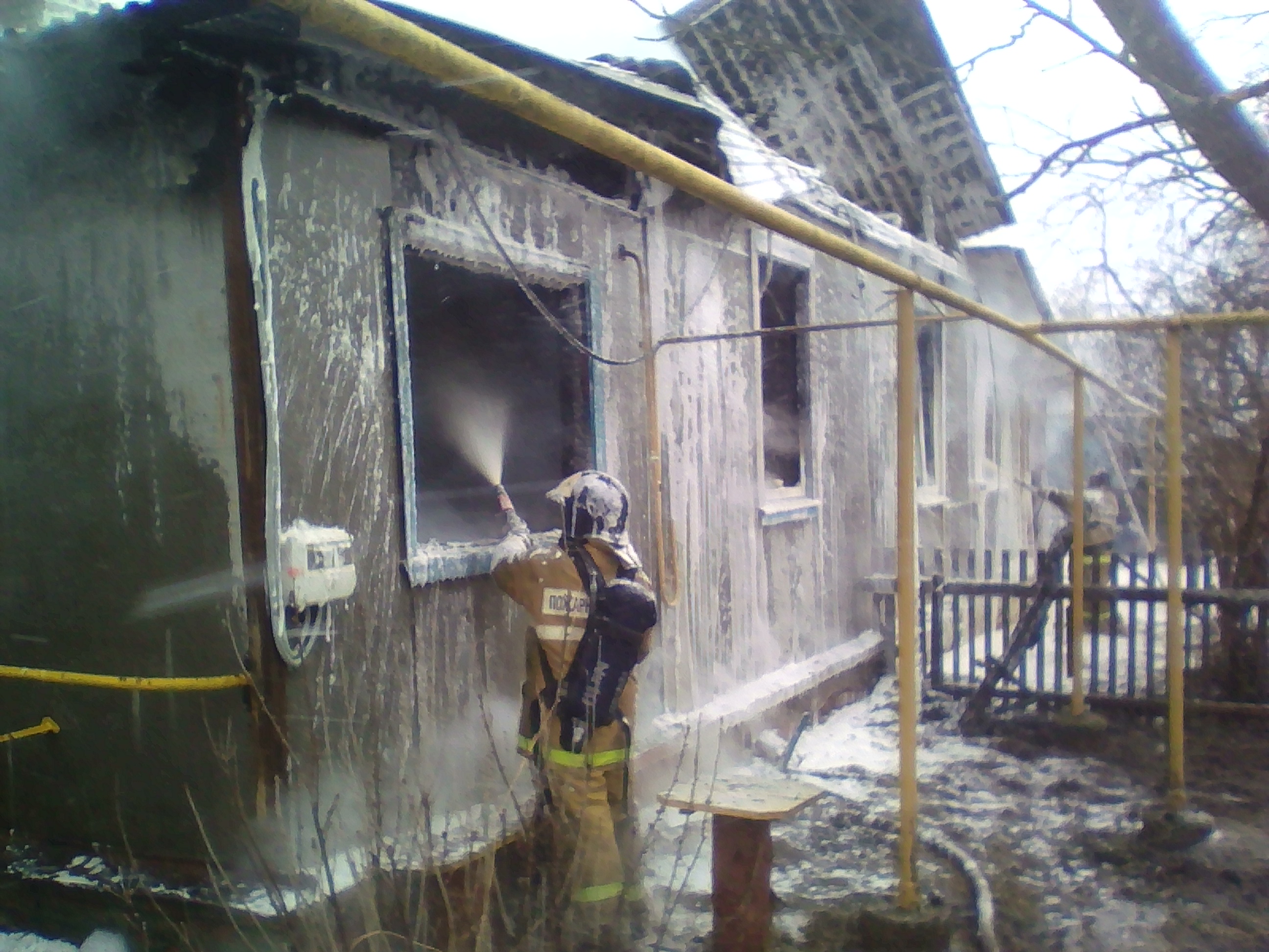 В Лежневском районе сгорел частный дом