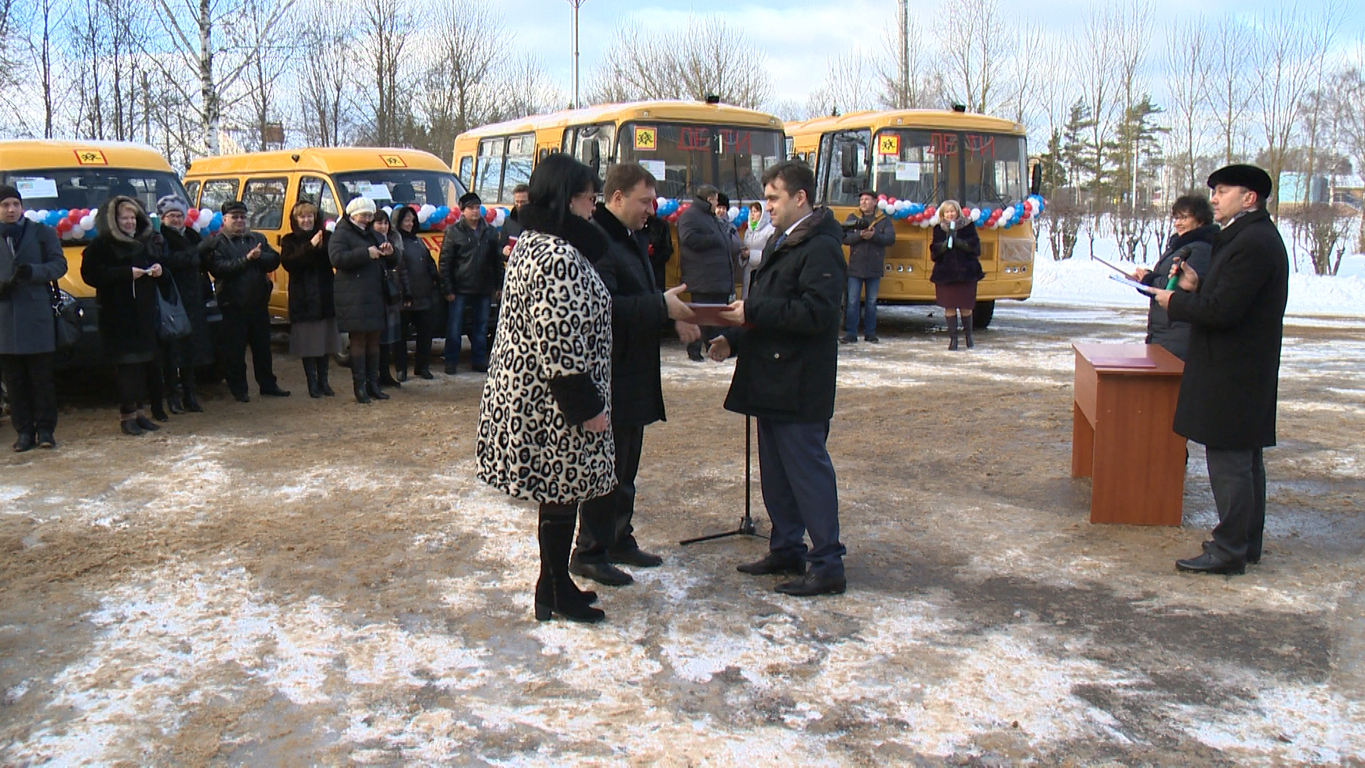 Школьный автопарк региона пополнился новыми автобусами