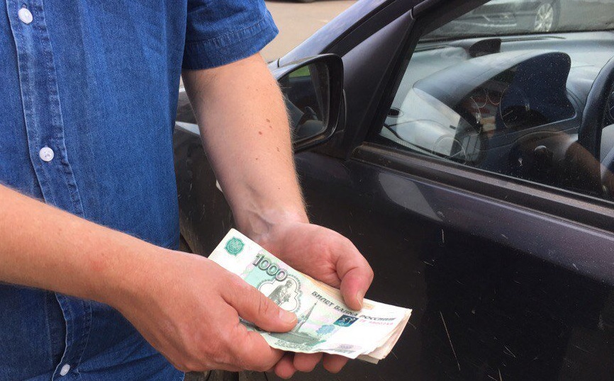 За дачу взятки ивановца оштрафовали на 600 тысяч рублей
