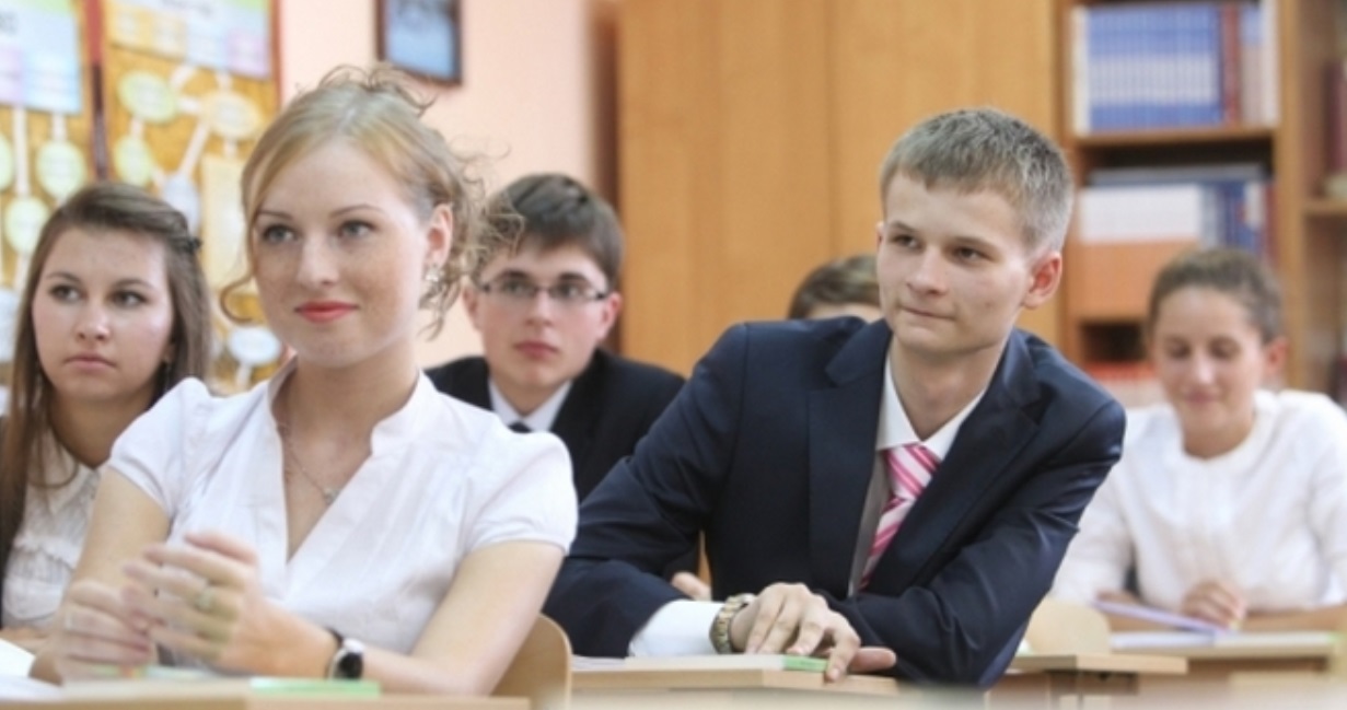 В школах Ивановской области завершается прием в десятые классы