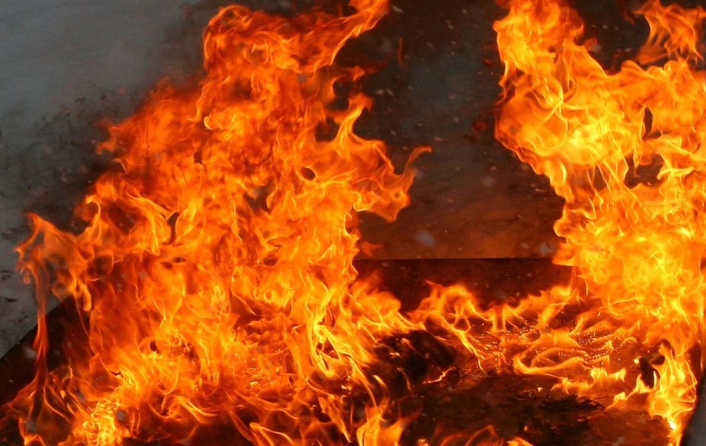 В Ивановском районе горел заброшенный детский лагерь (ВИДЕО)