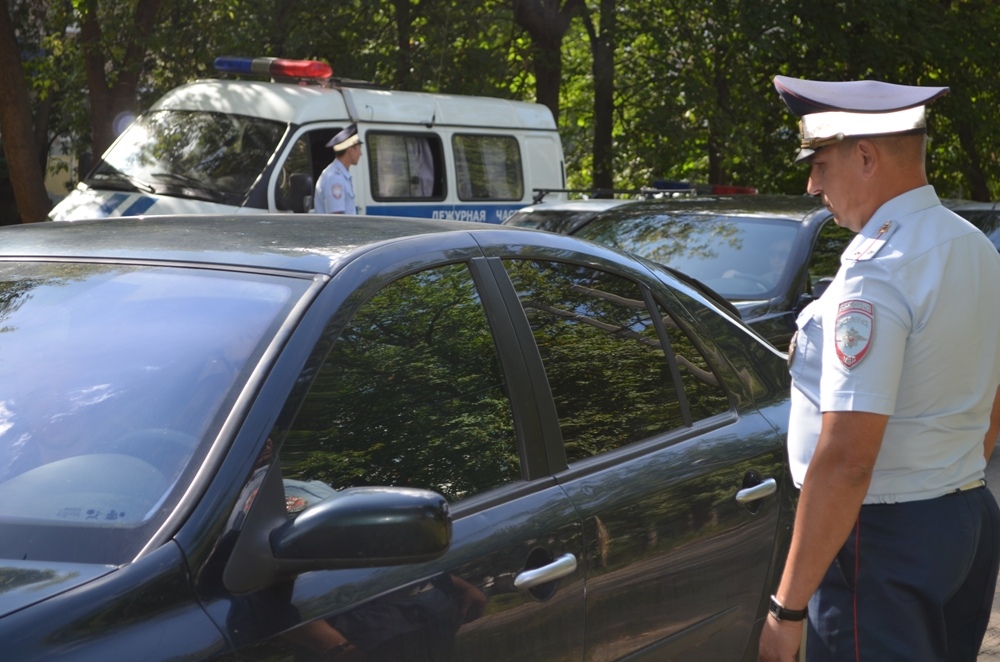 В Иванове дорожные полицейские в ходе специального рейда задержали за тонировку 32 водителей