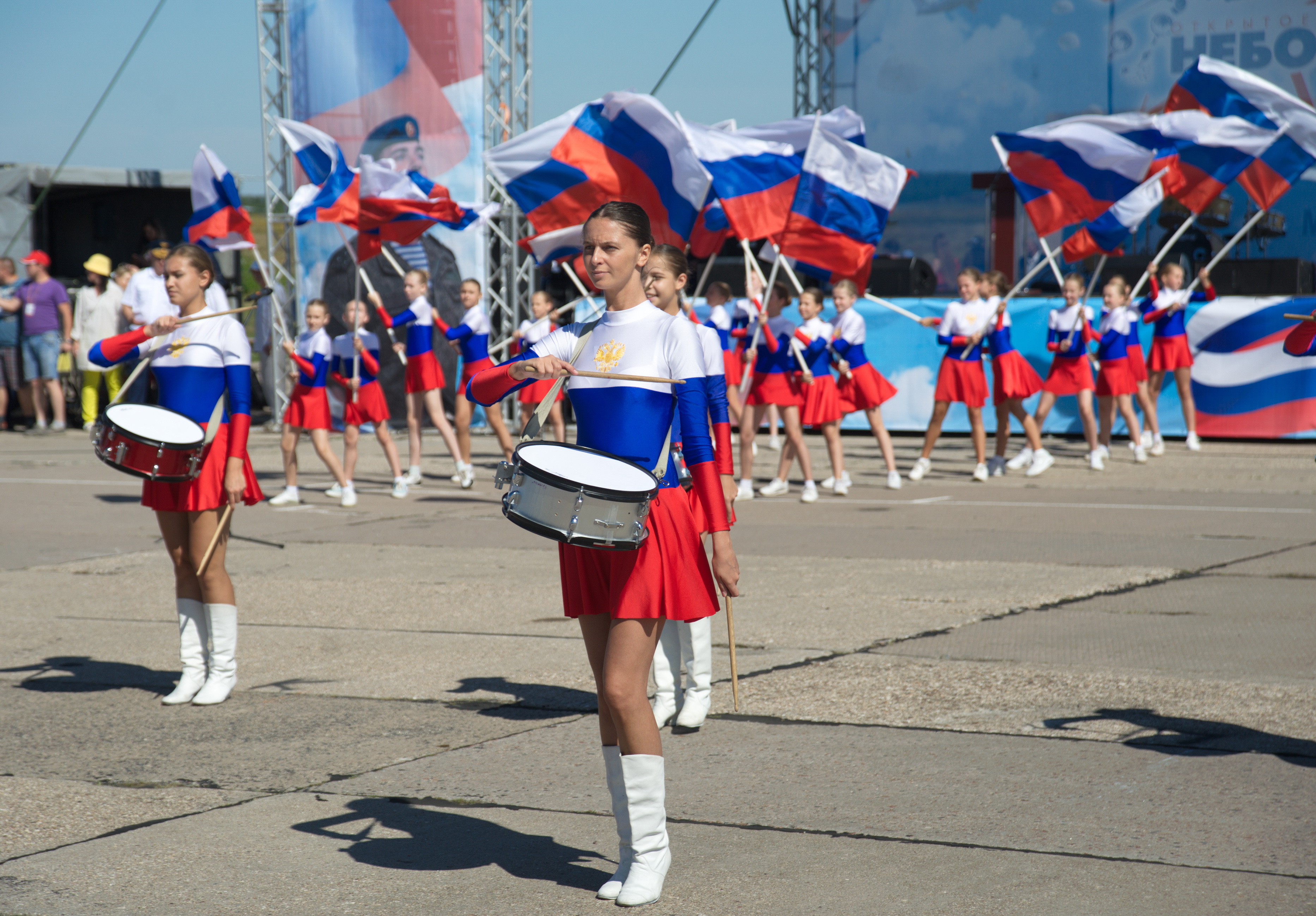 Более ста тысяч человек собрал в Иванове праздник "Открытое небо" (ВИДЕО)