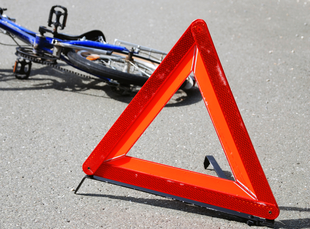 В Иванове под колеса иномарок попали восьмилетний мальчик на мопеде и велосипедист-подросток