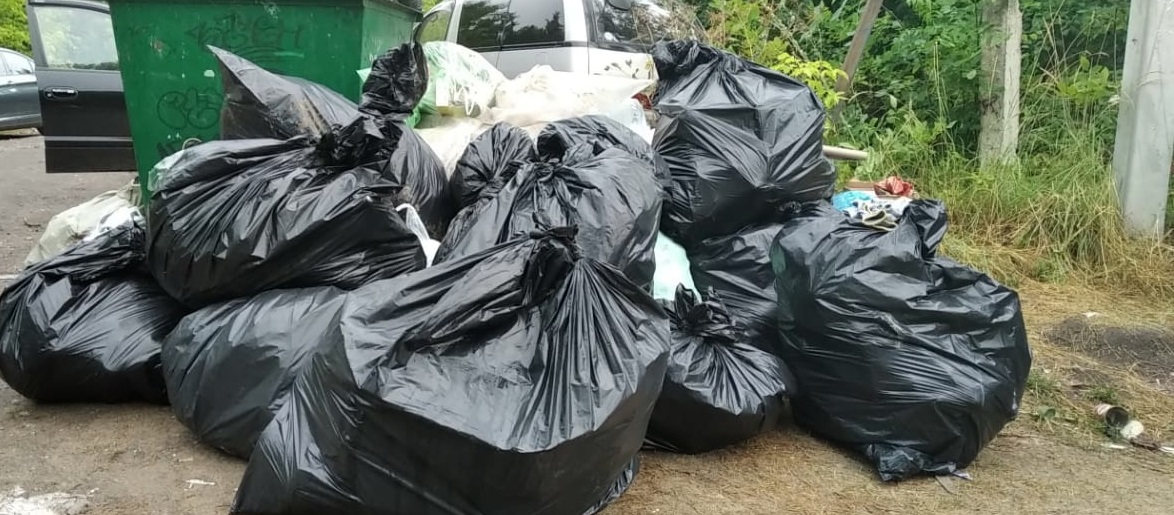 Пять тонн мусора вывезли с Асафовых островов