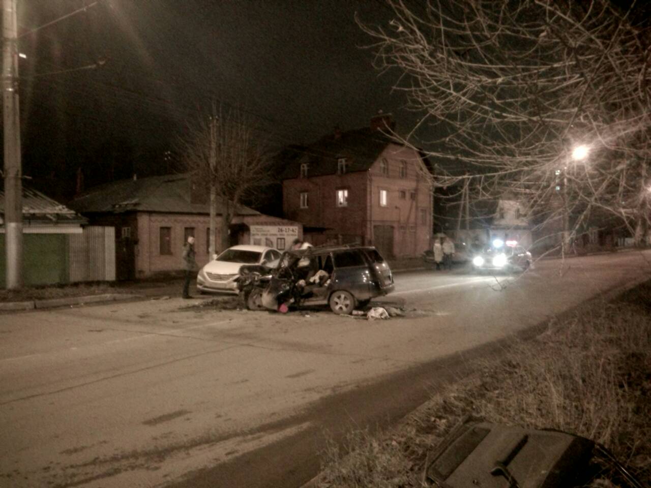 В Иванове лоб в лоб столкнулись два автомобиля